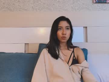 Cloeriverss Chaturbate stream image from June 18, 2025
