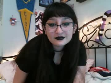 Gothicwaifu222 Chaturbate stream image from June 19, 2025