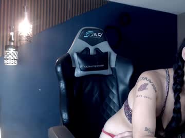 Tamarabeckford Chaturbate stream image from June 19, 2025