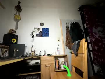 Ashlii666 Chaturbate stream image from June 19, 2025