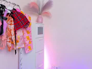 Lovely_Poppy Chaturbate stream image from June 19, 2025