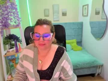 Julieta_Star69 Chaturbate stream image from June 19, 2025