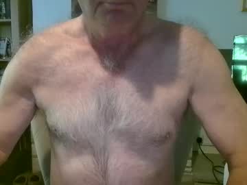 Semickey3 Chaturbate stream image from June 19, 2025