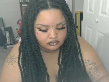 Vanessaloe Chaturbate stream image from June 19, 2025