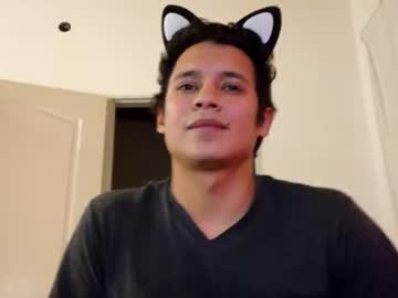Doggyfunlove Chaturbate stream image from June 19, 2025