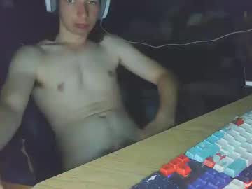 Creamfilling1 Chaturbate stream image from June 19, 2025