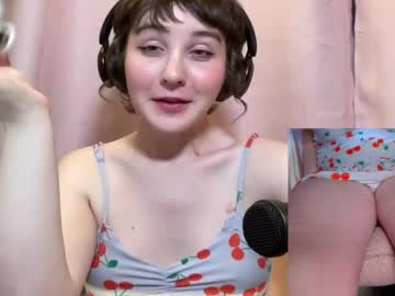 Evermoore_24 Chaturbate stream image from June 19, 2025