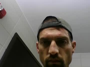 Realndn1989 Chaturbate stream image from June 19, 2025