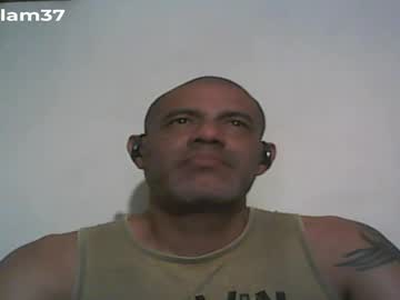 Retlam37 Chaturbate stream image from June 19, 2025
