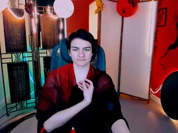 Dashflov Chaturbate stream image from June 19, 2025