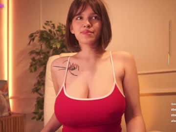 Adalyn_Glow Chaturbate stream image from June 19, 2025