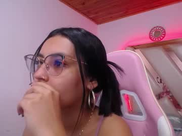Antonella_Sweetlittle Chaturbate stream image from June 19, 2025