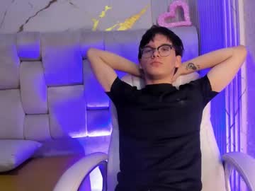 Oliver_Big19 Chaturbate stream image from June 19, 2025