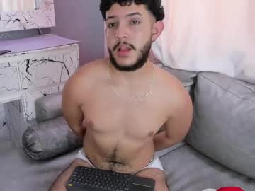 Oliver_Bronson Chaturbate stream image from June 19, 2025