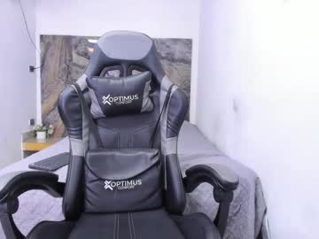 Zeldasmithxx Chaturbate stream image from June 19, 2025