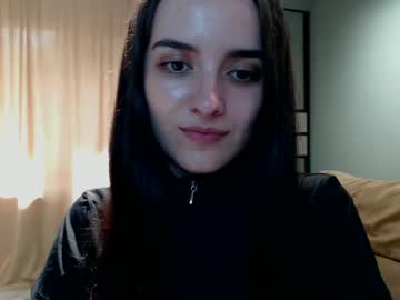 Ameliebanshee Chaturbate stream image from June 19, 2025