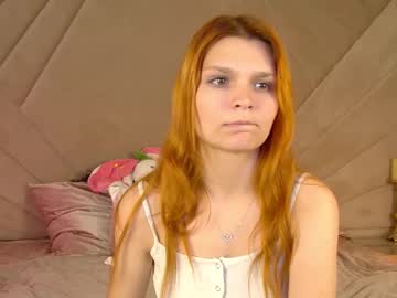 Bellamarebelle Chaturbate stream image from June 19, 2025