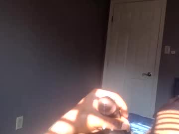 Dlove8834 Chaturbate stream image from June 19, 2025