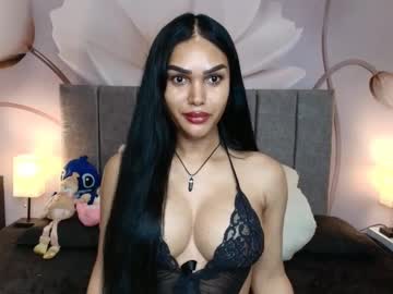 Genesischica Chaturbate stream image from June 19, 2025