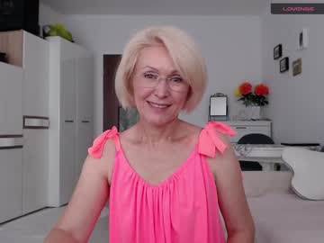 Jasmin18v Chaturbate stream image from June 19, 2025