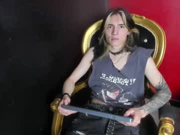 Keliinsoull Chaturbate stream image from June 19, 2025