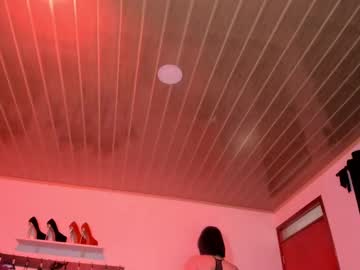 Olivia_Seex Chaturbate stream image from June 19, 2025