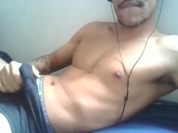 Palewen14015 Chaturbate stream image from June 19, 2025