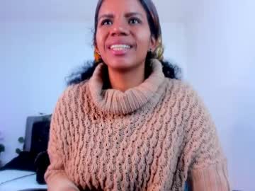 Ellie_Alves Chaturbate stream image from June 19, 2025