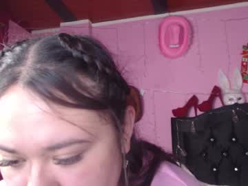 Nikkirous_ Chaturbate stream image from June 19, 2025