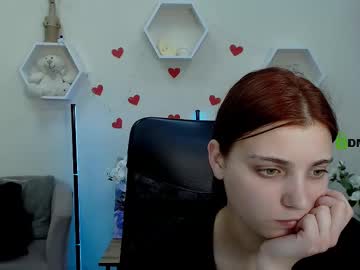 Evelyn_Muse Chaturbate stream image from June 19, 2025