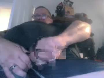 Buddyluvzumore Chaturbate stream image from June 19, 2025