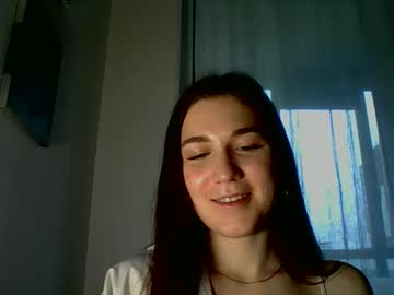 Katie_Foxi Chaturbate stream image from June 19, 2025
