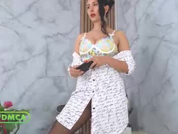 Lillyblu Chaturbate stream image from June 19, 2025