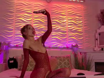 Lovelyanais_ Chaturbate stream image from June 19, 2025