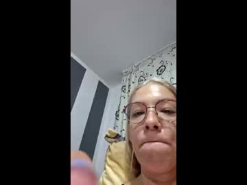 Pervygirl69 Chaturbate stream image from June 19, 2025