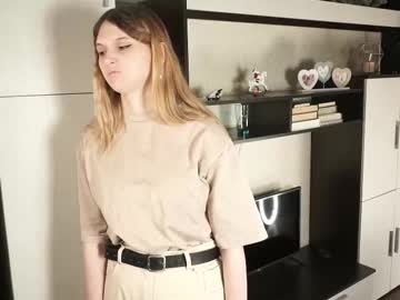 Zeldaalison Chaturbate stream image from June 19, 2025