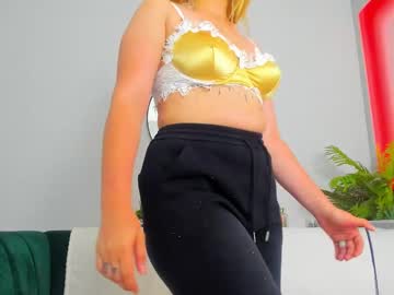Brianna_Velvet Chaturbate stream image from June 19, 2025