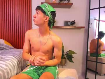 Iam_L Chaturbate stream image from June 19, 2025