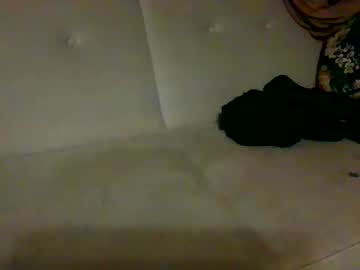 Hunktopuni Chaturbate stream image from June 19, 2025