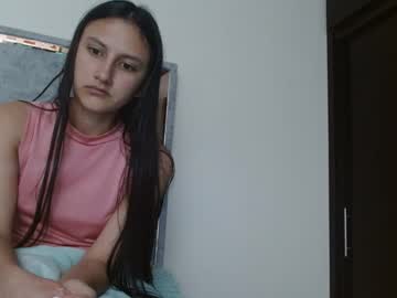Kate_Davies Chaturbate stream image from June 19, 2025