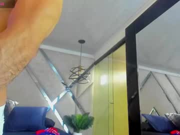 Yiyo10_ Chaturbate stream image from June 19, 2025