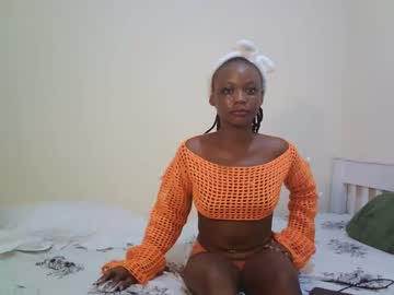 Kira_Nicolle Chaturbate stream image from June 19, 2025
