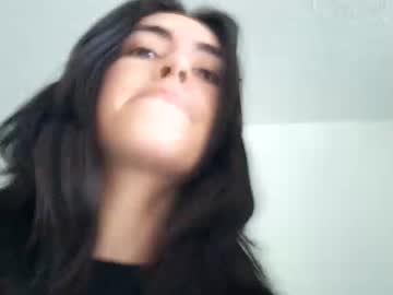 Marlynmartinez Chaturbate stream image from June 19, 2025