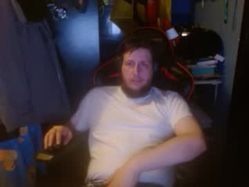 Belgiandudeantwerp Chaturbate stream image from June 19, 2025