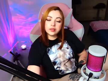 Velvetcrowe Chaturbate stream image from June 19, 2025