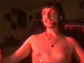Gaymertwunkdari Chaturbate stream image from June 20, 2025