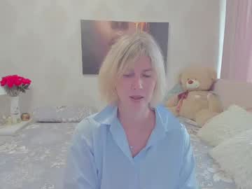 Stella_Here Chaturbate stream image from June 20, 2025