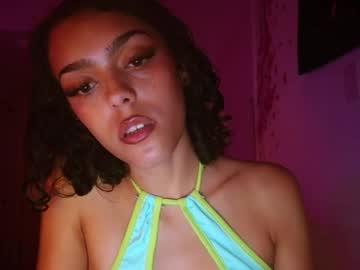 Vickyyyx Chaturbate stream image from June 20, 2025
