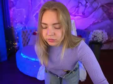 Emilysunshines Chaturbate stream image from June 20, 2025