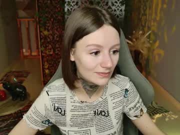 Esterhernandes Chaturbate stream image from June 20, 2025